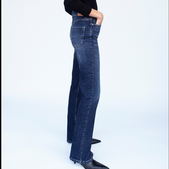 Zara Slim Flare Jeans - Picture 5 of 6